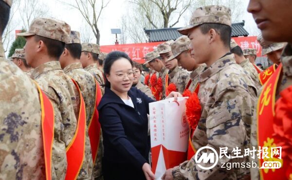 光荣启程 逐梦军营——涉县2024年上半年新兵欢送仪式在129师广场举行