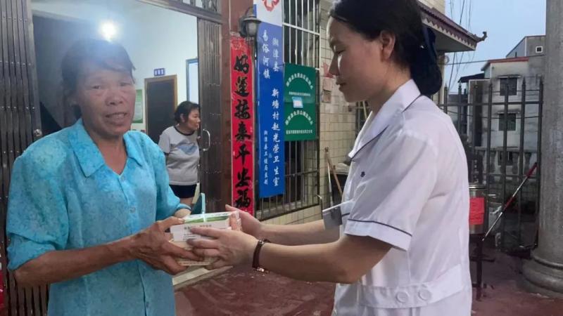 【中医服务】中医药文化夜市进乡村，为灾后群众纾难解困