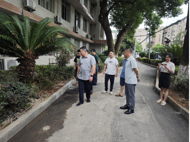 排查除隐患 筑牢安全线 ——湘潭市第二中学开展2024年秋季开学安全大排查